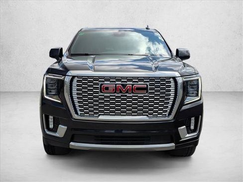 Used 2024 GMC Yukon Denali w/ Denali Reserve Package image 2