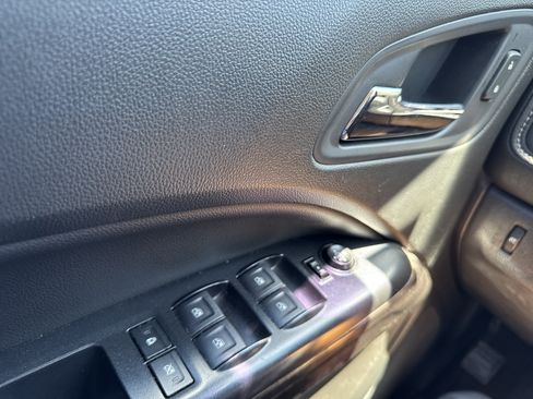 Used 2019 GMC Canyon SLE w/ Elevation Edition RWD image 11