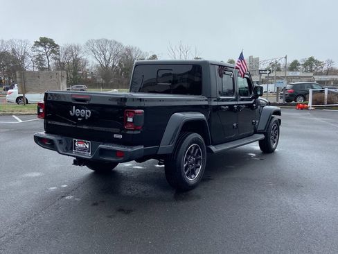 Used 2022 Jeep Gladiator Overland w/ Popular Equipment Package image 4