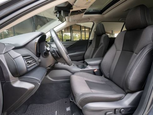Certified 2024 Subaru Outback Premium AWD/4WD image 8