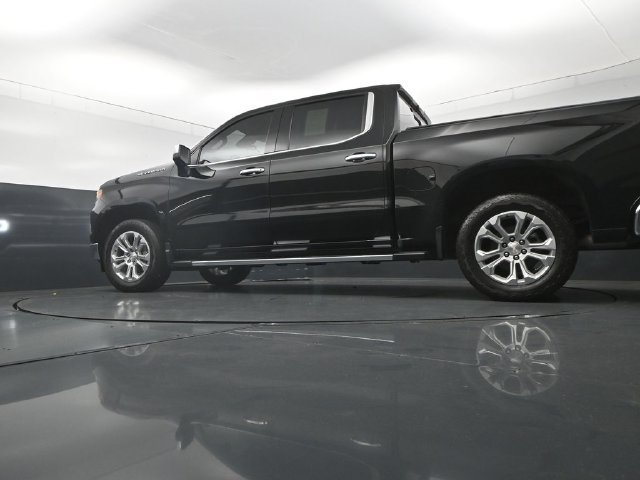 Used 2023 Chevrolet Silverado 1500 LTZ w/ LTZ Premium Package AWD/4WD image 31