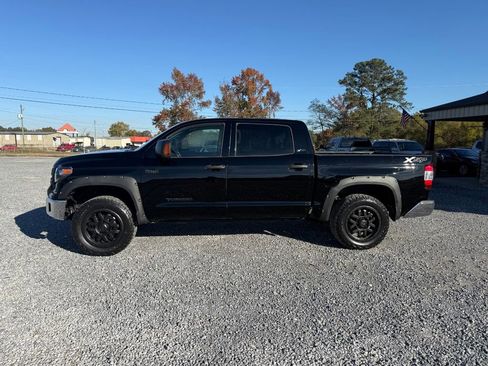 Used 2017 Toyota Tundra SR5 image 1