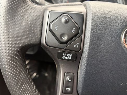 Used 2019 Toyota Tacoma TRD Off-Road w/ TRD Premium Off Road Package AWD/4WD image 20