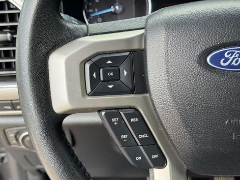 Used 2019 Ford F250 Lariat w/ Lariat Value Package AWD/4WD image 11