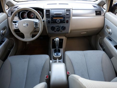 Used 2009 Nissan Versa S 4DR HATCHBACK w/ Convenience Pkg image 2