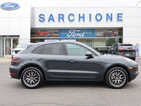 Used 2018 Porsche Macan Sport Edition w/ Driver Memory Package image 2
