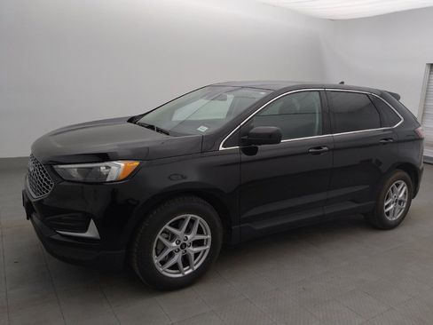 Used 2024 Ford Edge SEL image 2