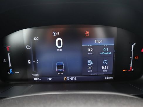 New 2025 Ford Maverick XLT w/ XLT Luxury Package image 4