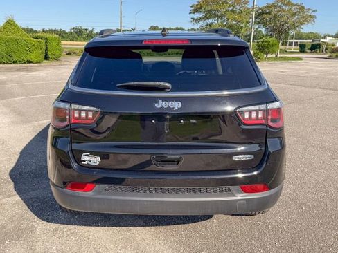 Used 2020 Jeep Compass Latitude FWD image 5