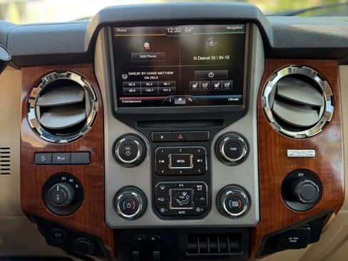 Used 2015 Ford F250 King Ranch w/ FX4 Off-Road Package AWD/4WD image 12
