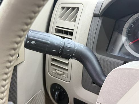Used 2009 Ford Escape XLT FWD image 25