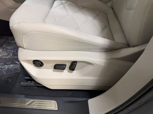 New 2026 Volkswagen Atlas SE image 17