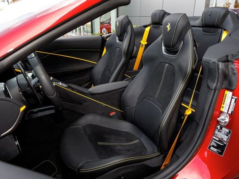 Used 2025 Ferrari Roma Spider RWD image 24