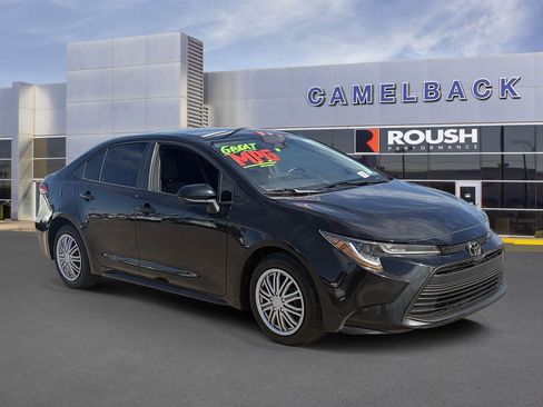 Used 2023 Toyota Corolla LE FWD image 8