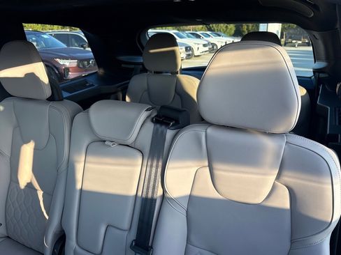 New 2026 Volvo XC90 B6 Plus image 23