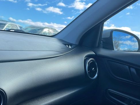 Used 2023 Hyundai Kona SEL image 18