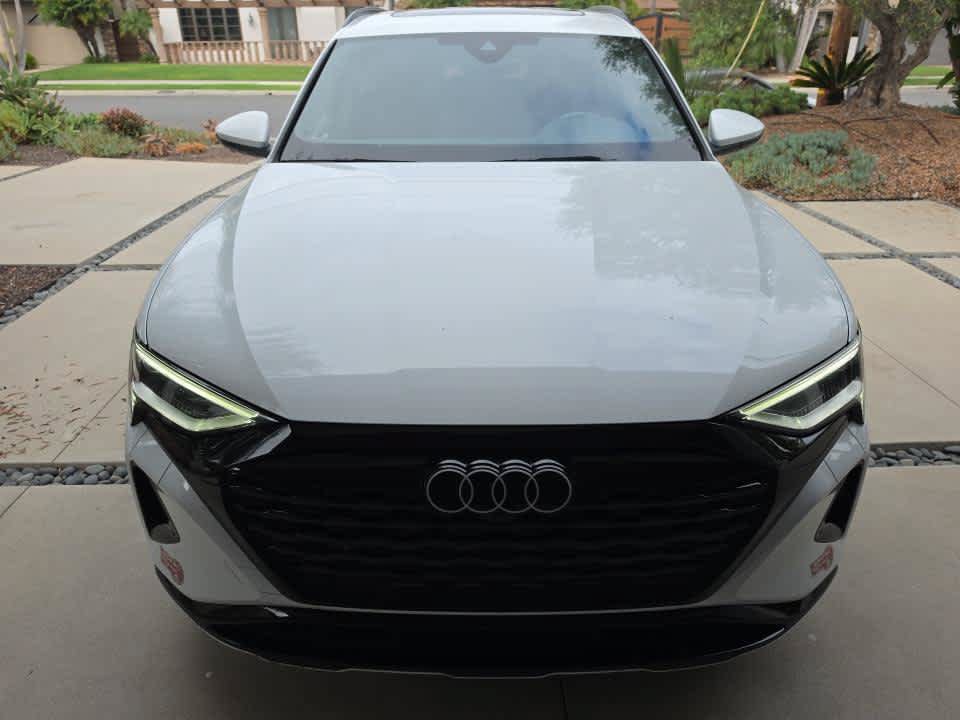 Used 2024 Audi Q8 e-tron Premium Plus AWD/4WD image 2