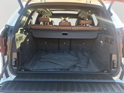 Used 2020 BMW X5 xDrive40i w/ M Sport Package image 29