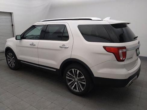 Used 2017 Ford Explorer Platinum AWD/4WD image 3