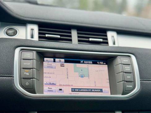 Used 2012 Land Rover Range Rover Evoque Dynamic image 10