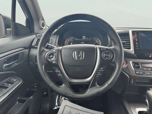 Used 2017 Honda Ridgeline RTL-T image 19