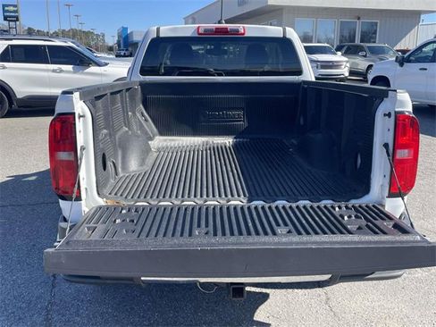 Used 2018 Chevrolet Colorado W/T image 5