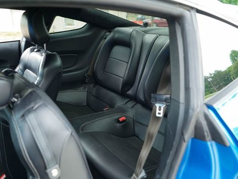 Used 2019 Ford Mustang GT Premium w/ Equipment Group 401A RWD image 9