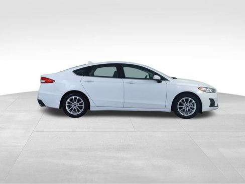 Used 2020 Ford Fusion SE FWD image 13