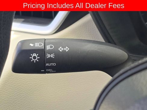Used 2025 Toyota Corolla LE FWD image 17
