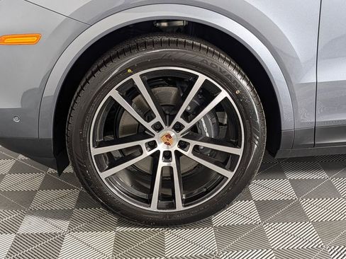 New 2026 Porsche Cayenne AWD/4WD image 11