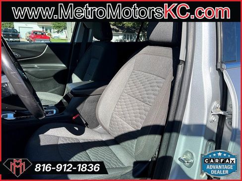Used 2019 Chevrolet Equinox LT image 16