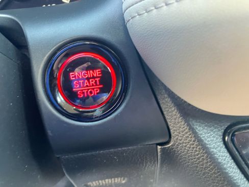 Certified 2023 Honda HR-V LX image 20