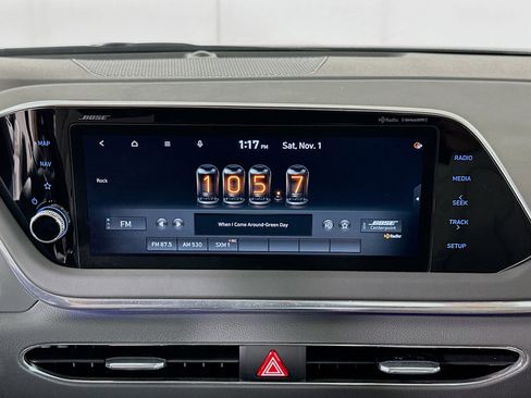 Used 2022 Hyundai Sonata Limited w/ Preferred Accessory Package image 21