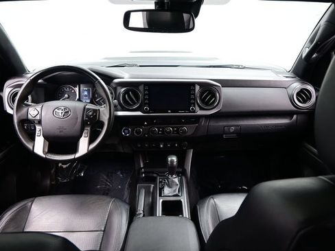 Used 2023 Toyota Tacoma TRD Sport w/ TRD Premium Sport Package AWD/4WD image 10