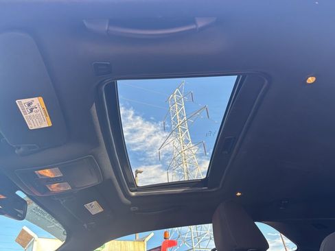 Certified 2019 Dodge Challenger GT w/ Driver Convenience Group image 30