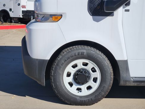 New 2025 Chevrolet Brightdrop 600 image 15