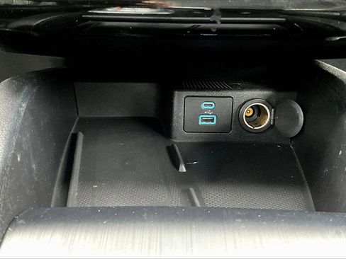 Certified 2021 Ford Escape SEL w/ Technology Package image 35