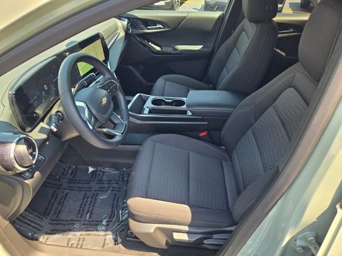 Certified 2025 Chevrolet Equinox LT w/ Safety and Technology Package FWD image 22