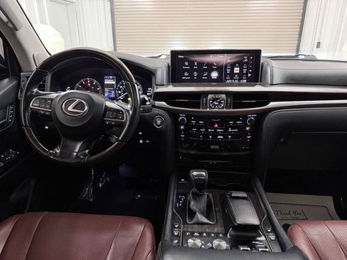 Used 2016 Lexus LX 570 4WD image 22