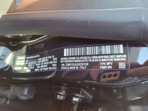 Used 2018 Maserati Levante image 28