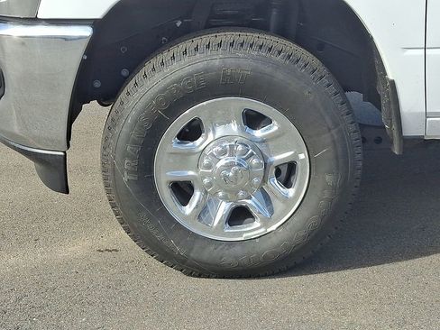 Used 2024 RAM 2500 Tradesman w/ Chrome Appearance Group image 8