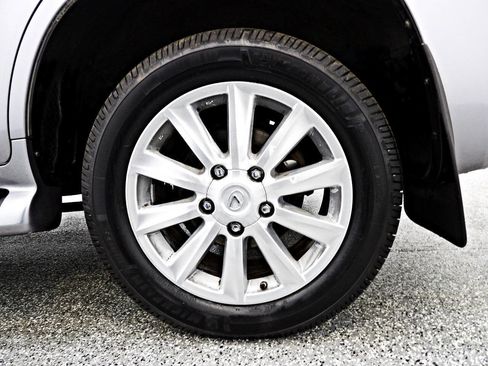 Used 2008 Lexus LX 570 4WD image 25