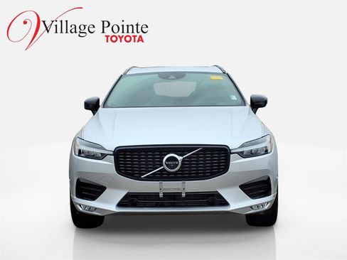 Used 2021 Volvo XC60 T5 R-Design w/ Advanced Package image 2