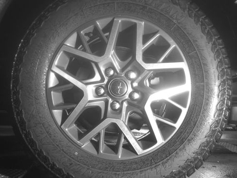 Used 2025 Jeep Wrangler Sahara image 14