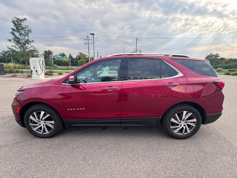 Used 2023 Chevrolet Equinox Premier AWD/4WD image 5