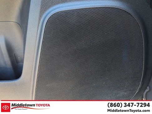 Used 2011 Toyota 4Runner SR5 w/ Premium Pkg w/Leather image 13