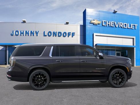 New 2026 Chevrolet Suburban Premier w/ Sun And Tow Package AWD/4WD image 5