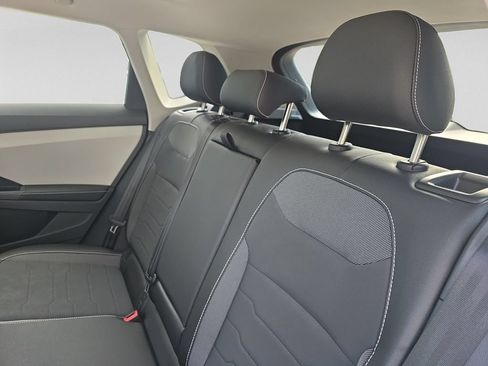 New 2026 Volkswagen Taos SE FWD image 26