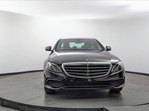 Used 2017 Mercedes-Benz E 300 image 12