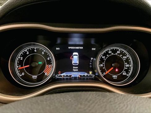 Used 2015 Jeep Cherokee Limited AWD/4WD image 19